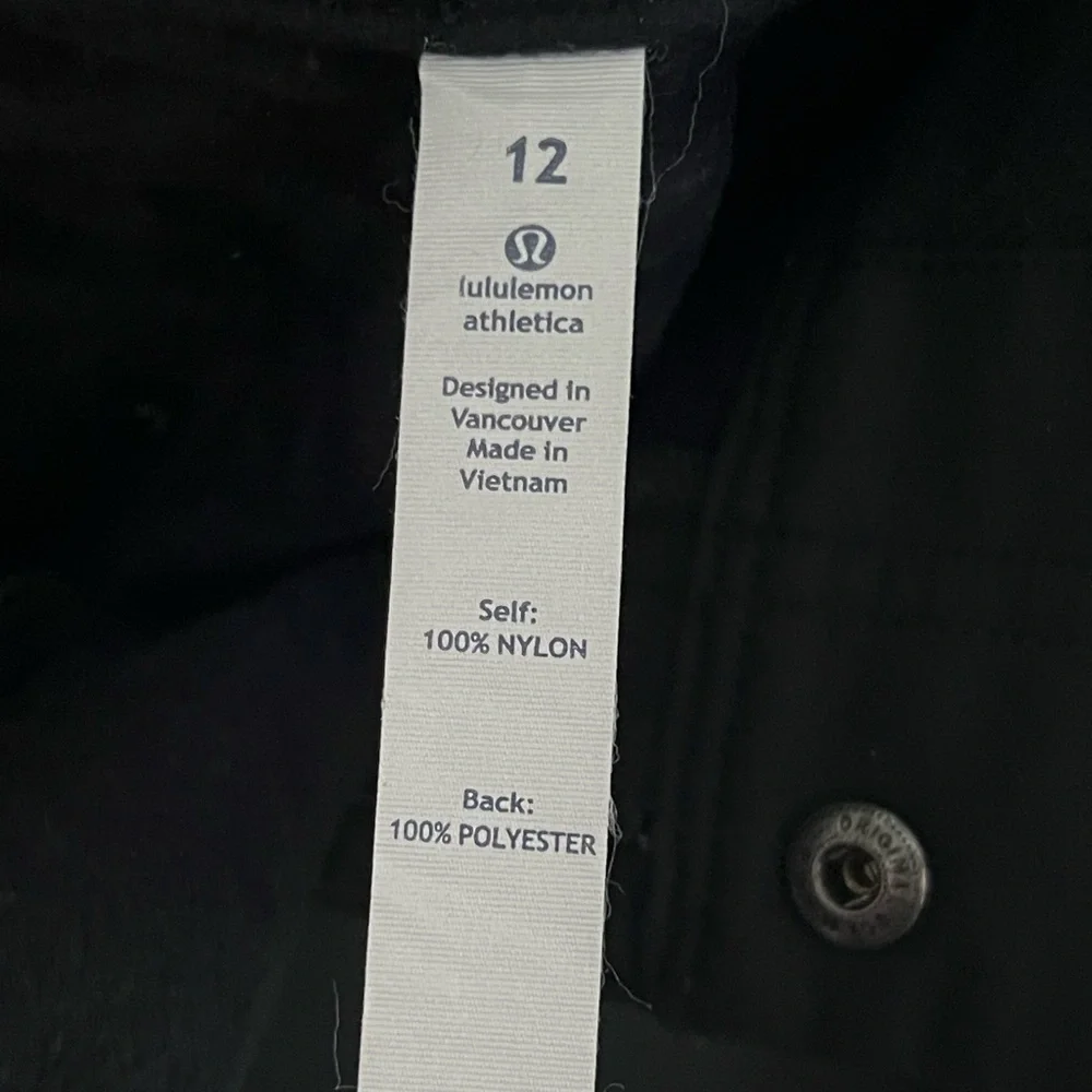 Lululemon Black Mountain Pants - Picture 4 of 8